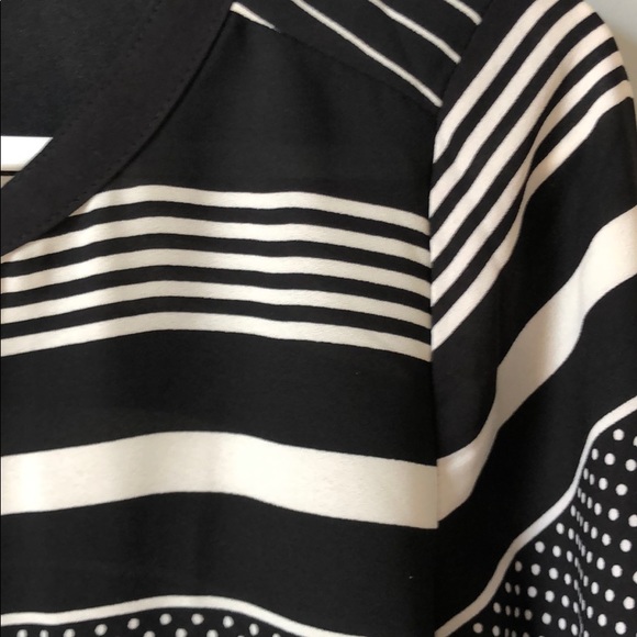 Loft NWT black top with roll up sleeves - Picture 5 of 6